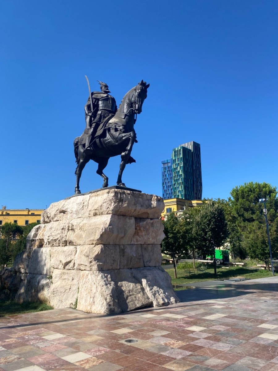 Skanderbeg Square